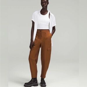 LULULEMON Light Utilitech Cargo Pocket High-Rise Pant in Roasted Brown - NWT, 27